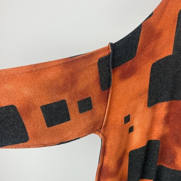 Ozai N Ku Bold Orange and Black Oversized Squared Patterned Tunic Top Size XL - Picture 4 of 10